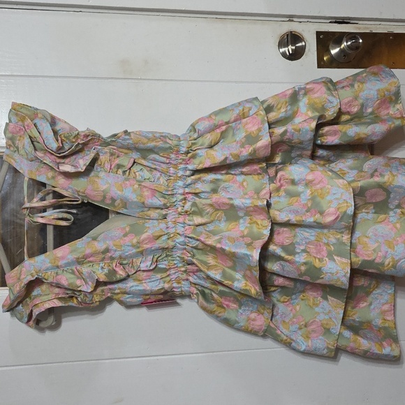 NWT Buddy Love Women's Dress Pastel Floral Brocadish Ruffly Plunging Party Sz M - Picture 8 of 15